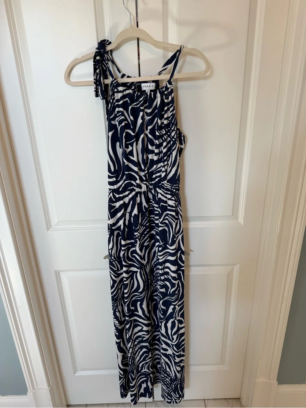 Gilli Navy & White One-Shoulder Printed Maxi Dress